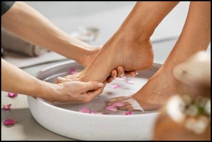 79,800+ Pedicure Stock Photos, Pictures & Royalty-Free Images - iStock |  Pedicure spa, Feet, Podiatry