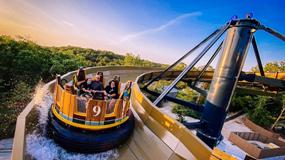 Group of students enjoying a thrilling water ride at a Branson theme park, splashing through curves with scenic Ozark views�an engaging recreational break commonly included in Student tour packages to Branson MO.