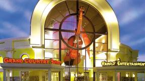 Grand Country Waterpark Resort from $130. Branson Hotel Deals & Reviews -  KAYAK