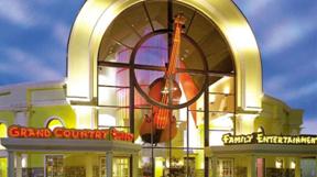 Grand Country Waterpark Resort from $130. Branson Hotel Deals & Reviews -  KAYAK